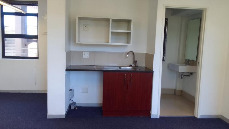 To Let commercial Property for Rent in Parow North Western Cape